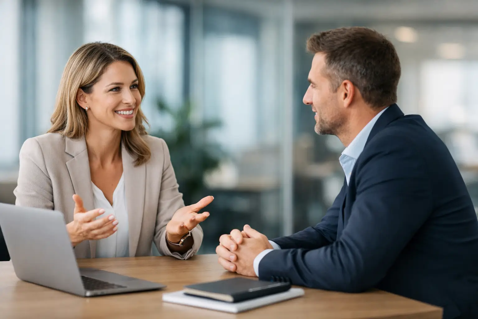 Salesgesprekken beter voeren zonder harder te verkopen Salesgesprekken beter voeren zonder harder te verkopen